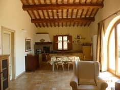 Maison de campagne &agrave; vendre: MANCIANO (GR)